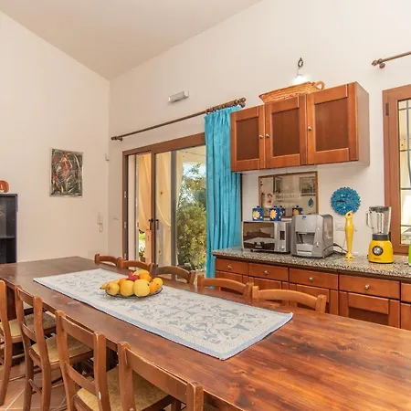 Sole Apartment Onifai